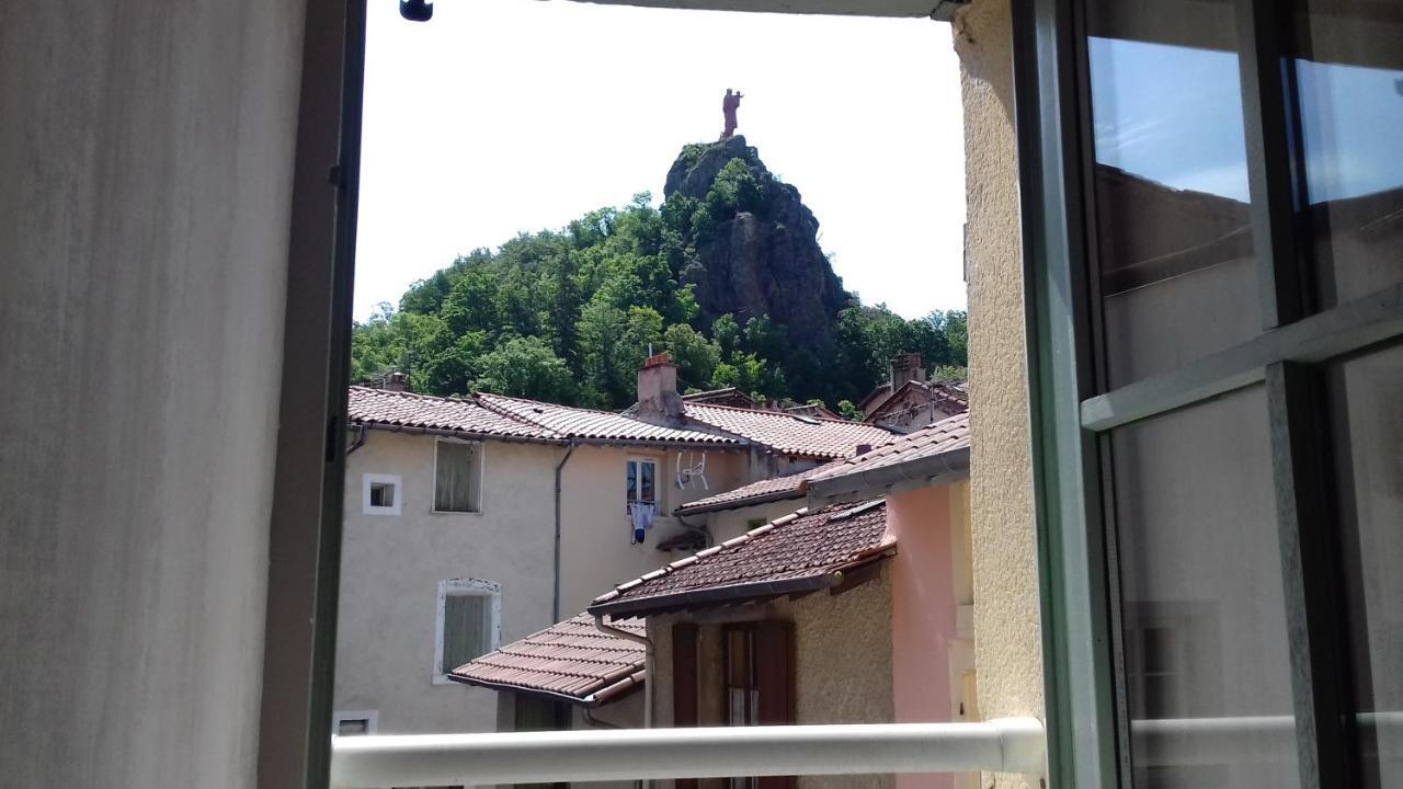 Le Petit St Jacques
